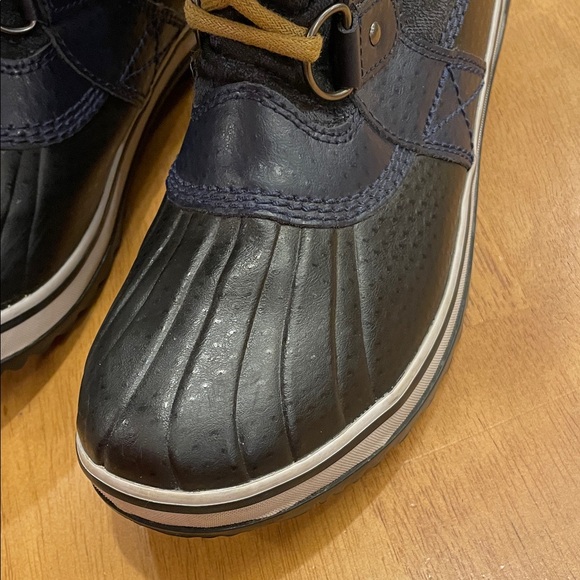 Sorel Navy Blue Black Faux Fur Lace Up Winter Boots Tan Laces Size 8 Waterproof - Picture 9 of 16